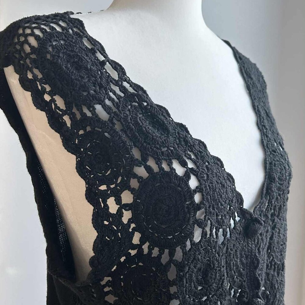 Vintage Como Tricot Black Crochet Vest With Covered Buttons – US M